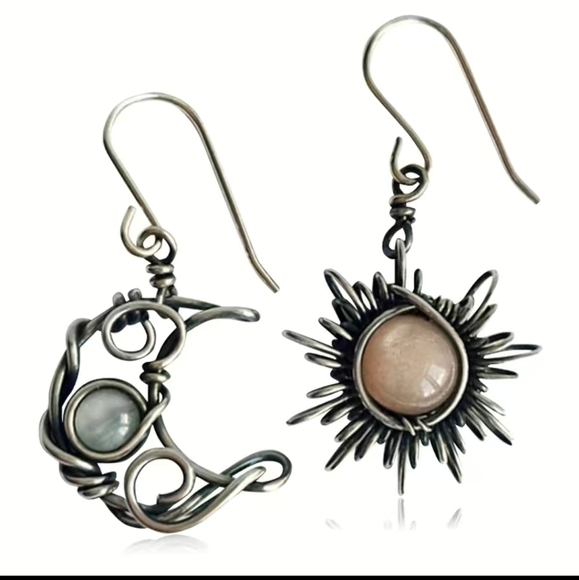 New sun and moon dangle earrings - Picture 3 of 4